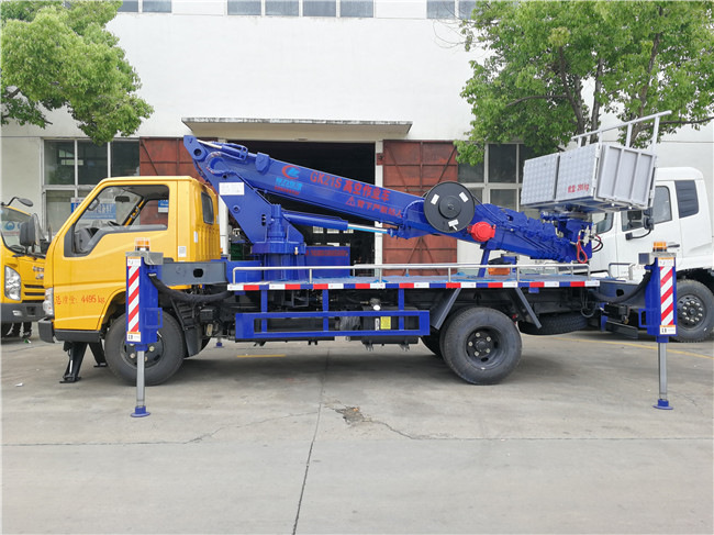 藍牌21米進口高空作業(yè)車