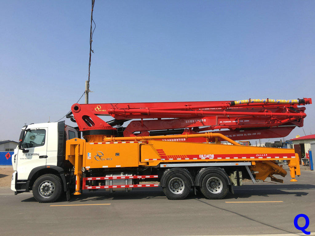 天泵，小型泵車，小型混凝土泵車
