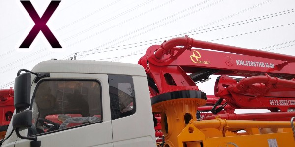 小型混凝土泵車(chē)液壓系統(tǒng)污損應(yīng)該怎樣解決？——科尼樂(lè)