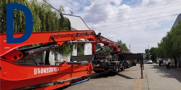 混凝土泵車(chē)發(fā)動(dòng)機(jī)燃油濾芯的更換